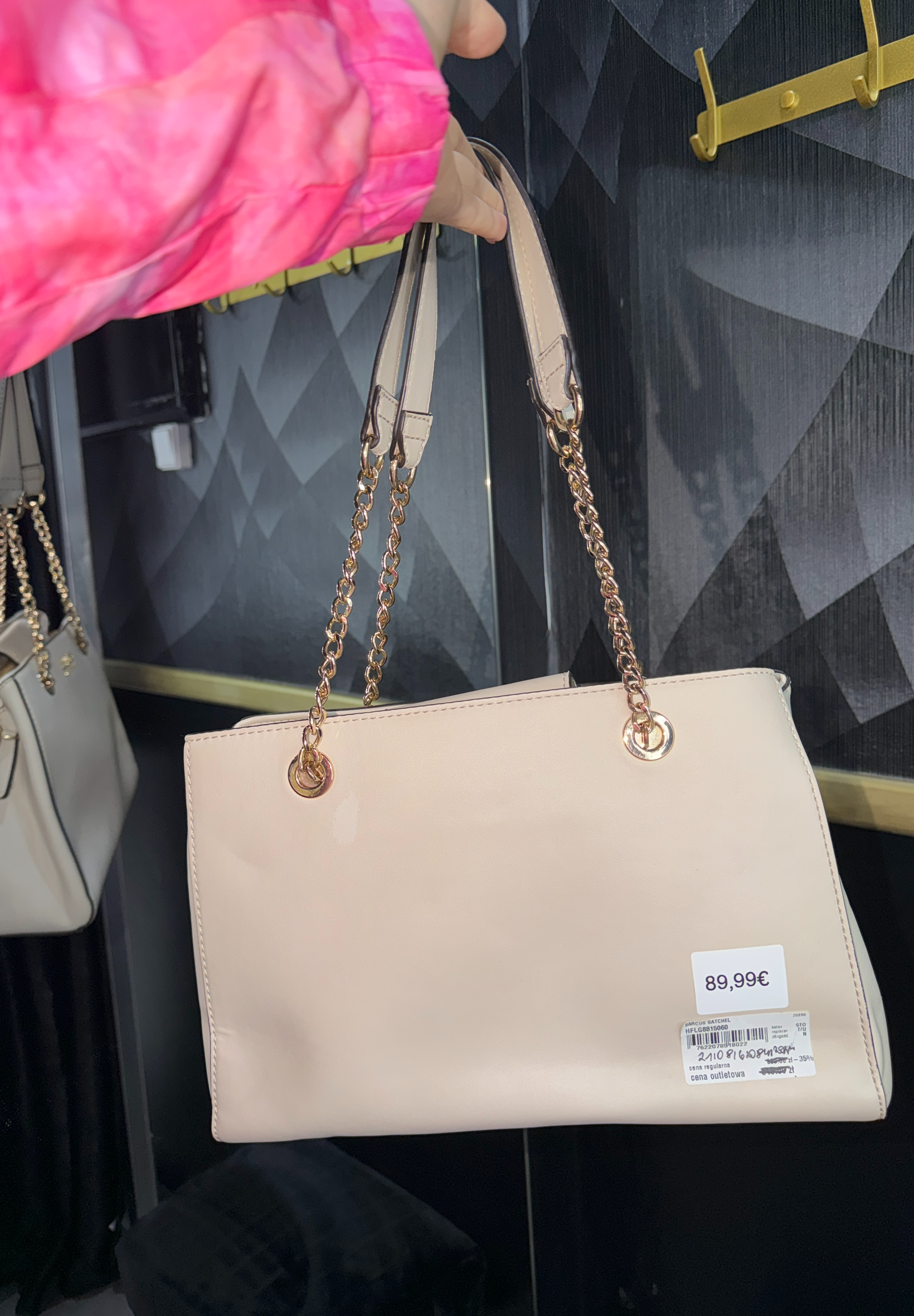 GUESS BAG WITH FLAW