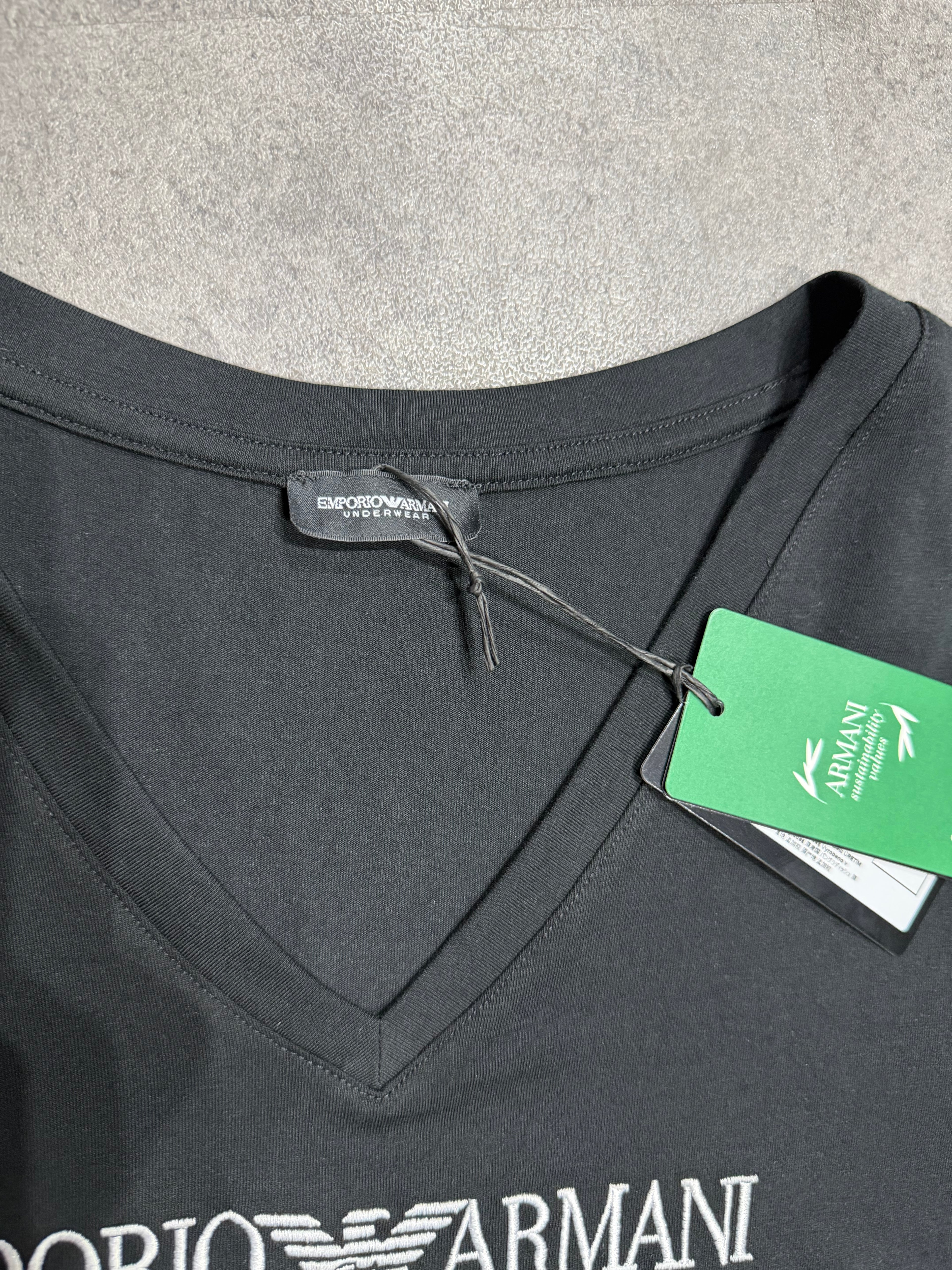 EMPORIO ARMANI T-SHIRT