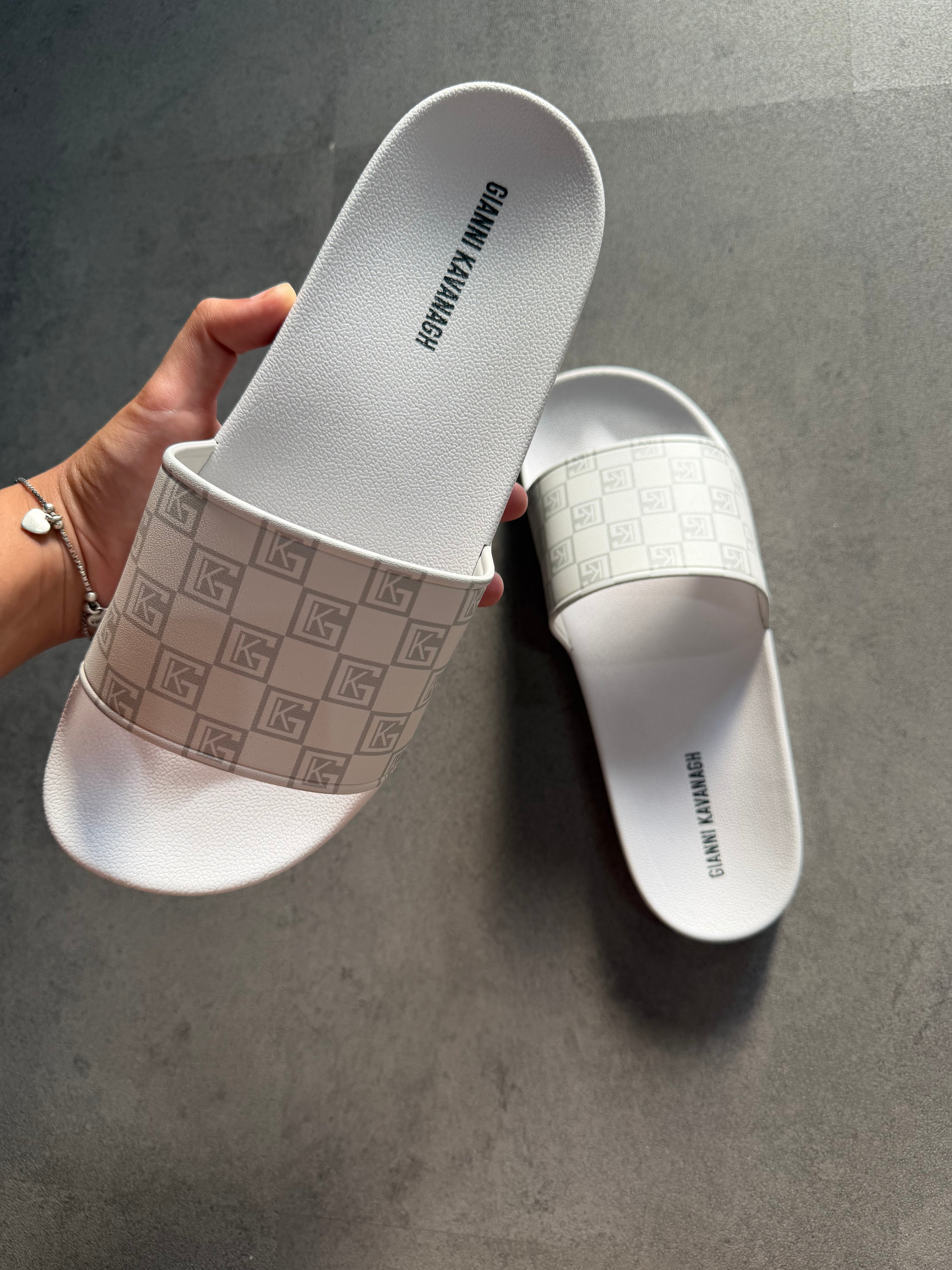 CHANCLAS GIANNI KAVANAGH