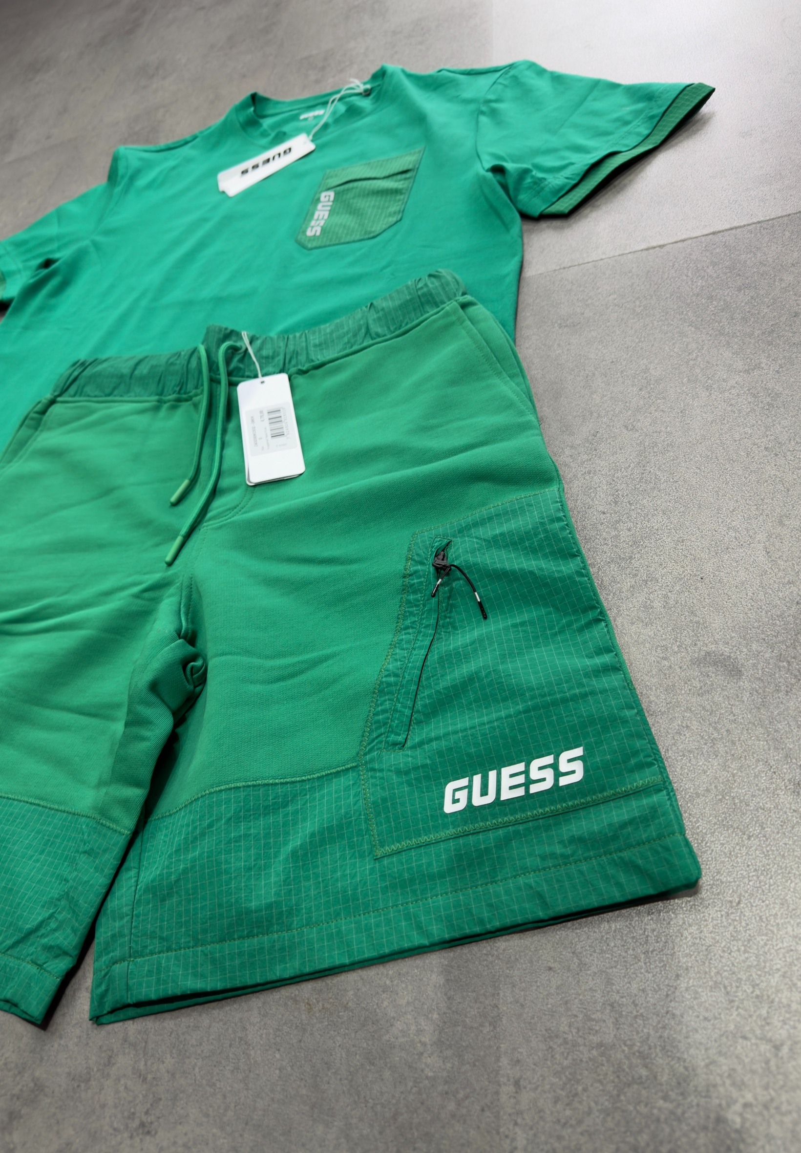 CONJUNTO GUESS