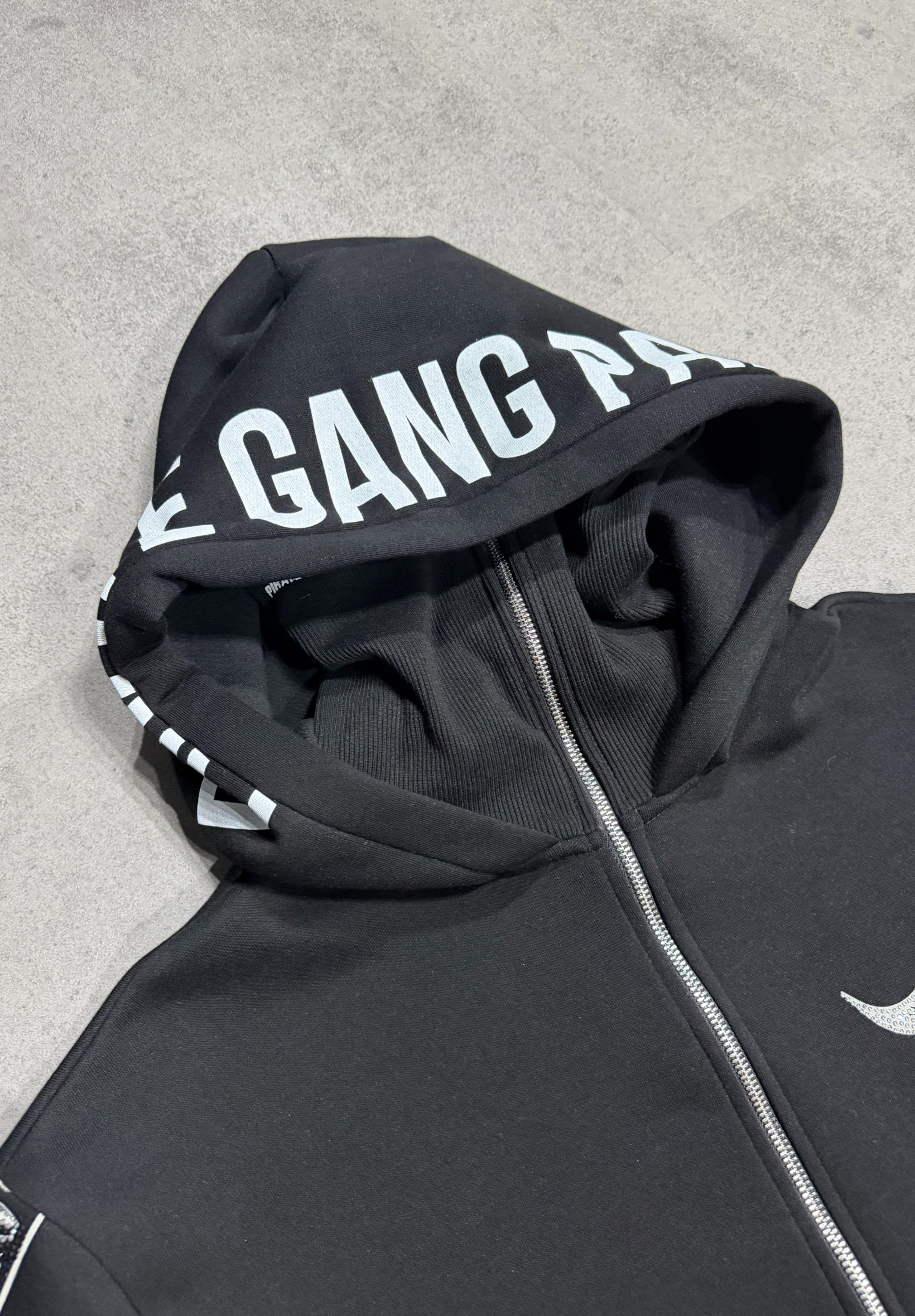 PÍRATE GANG PARIS TRACKSUIT