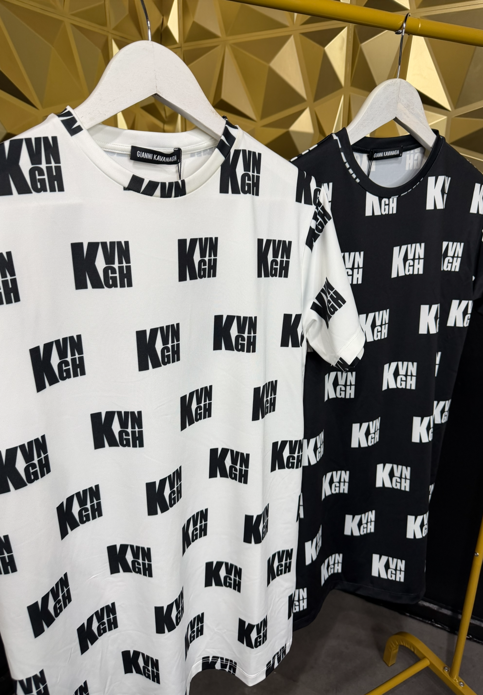 GIANNI KAVANAGH T-SHIRT
