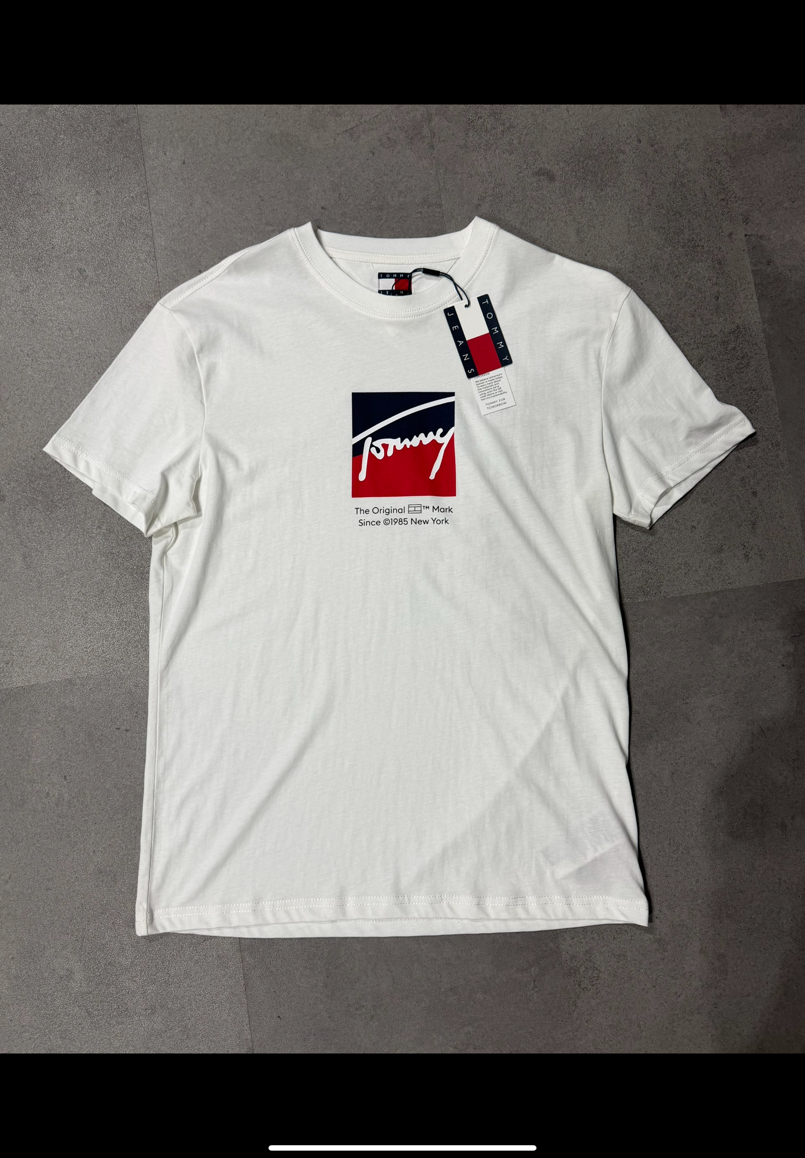TOMMY JEANS T-SHIRT