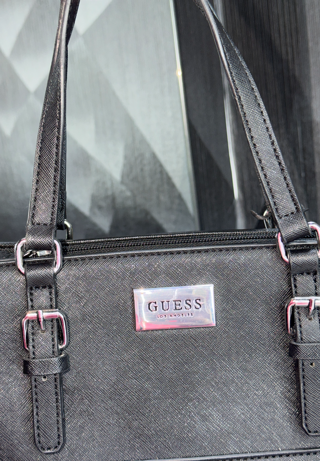 SAC GUESS